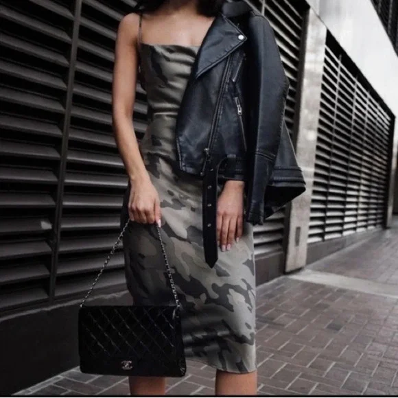 Banana Republic- Cowl neck camo Slip Dress - Picture 2 of 9